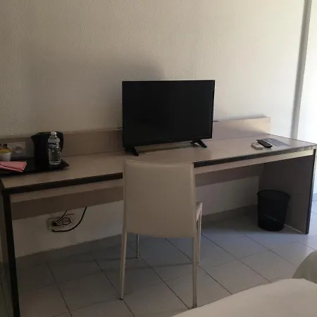 La Cle Otel 2*
