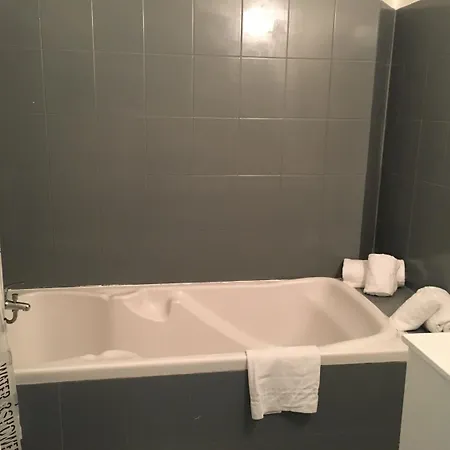 Otel La Cle 2*
